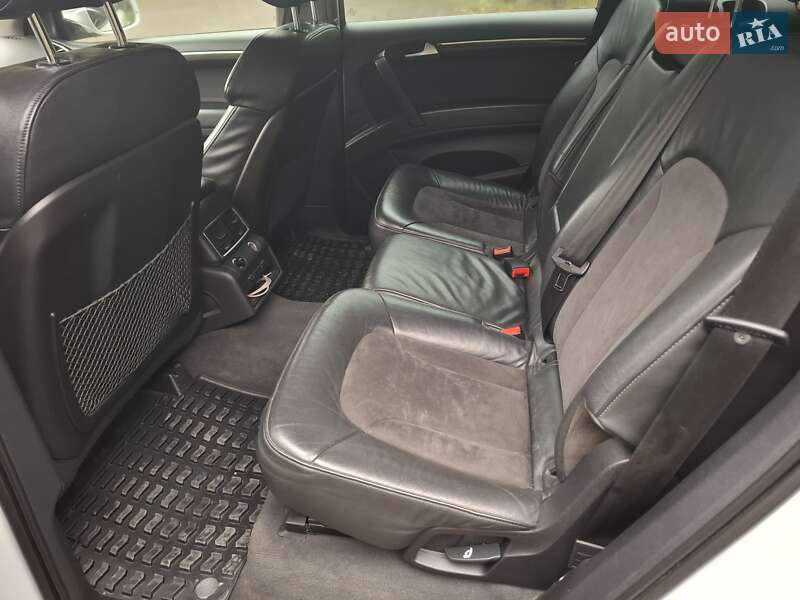 Внедорожник / Кроссовер Audi Q7 2013 в Стрые