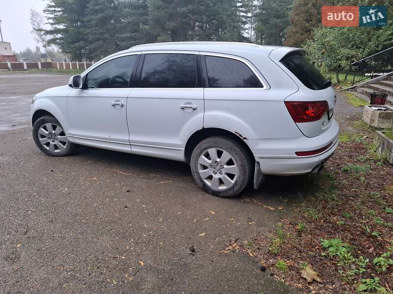 Внедорожник / Кроссовер Audi Q7 2013 в Стрые