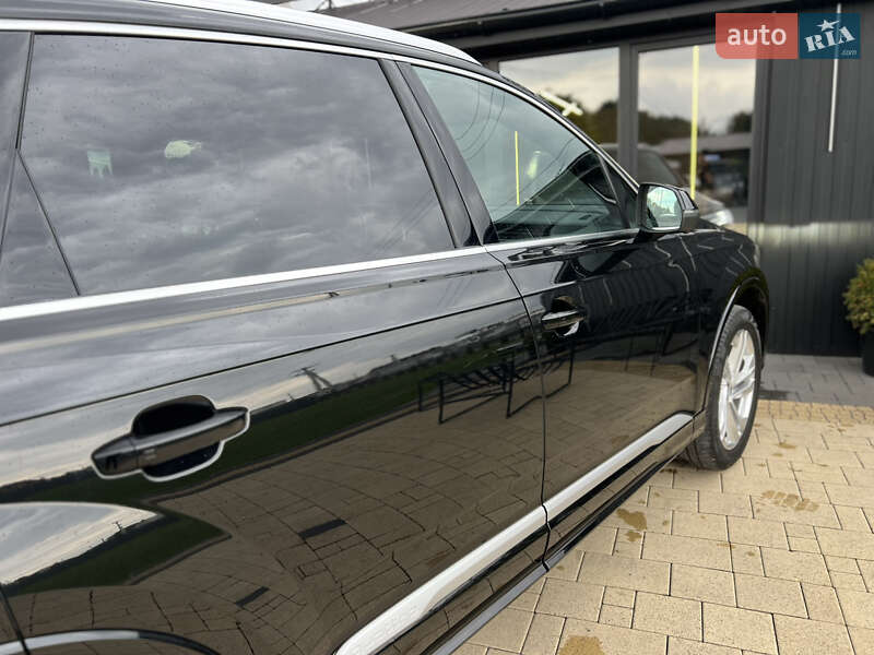 Внедорожник / Кроссовер Audi Q7 2022 в Львове