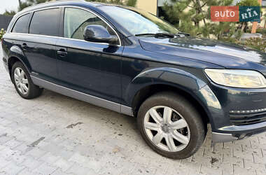 Внедорожник / Кроссовер Audi Q7 2006 в 