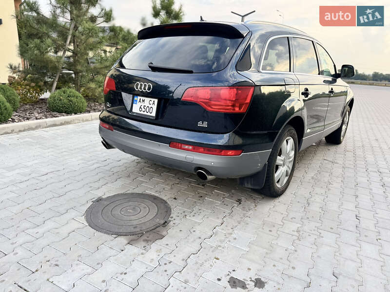Позашляховик / Кросовер Audi Q7 2006 в Вінниці