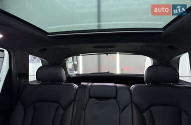 Позашляховик / Кросовер Audi Q7 2016 в 