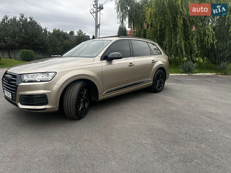 Внедорожник / Кроссовер Audi Q7 2018 в Киеве