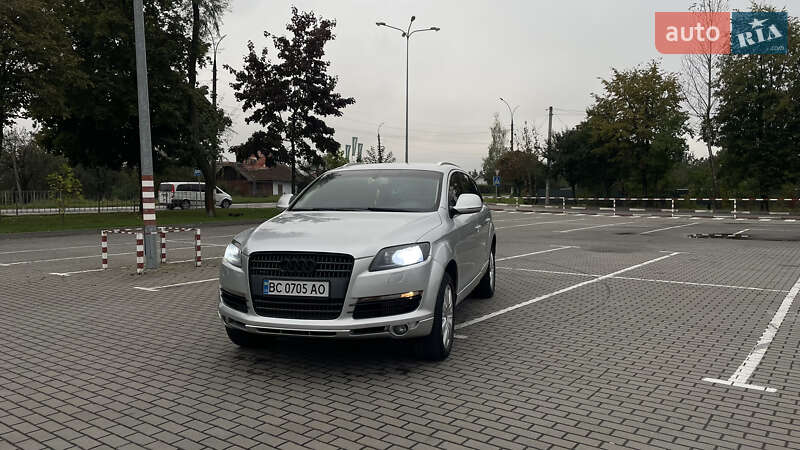 Внедорожник / Кроссовер Audi Q7 2006 в 