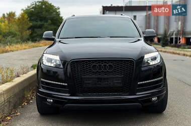 Позашляховик / Кросовер Audi Q7 2014 в 