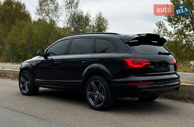 Позашляховик / Кросовер Audi Q7 2014 в 