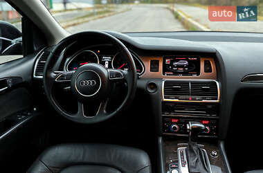 Позашляховик / Кросовер Audi Q7 2014 в 