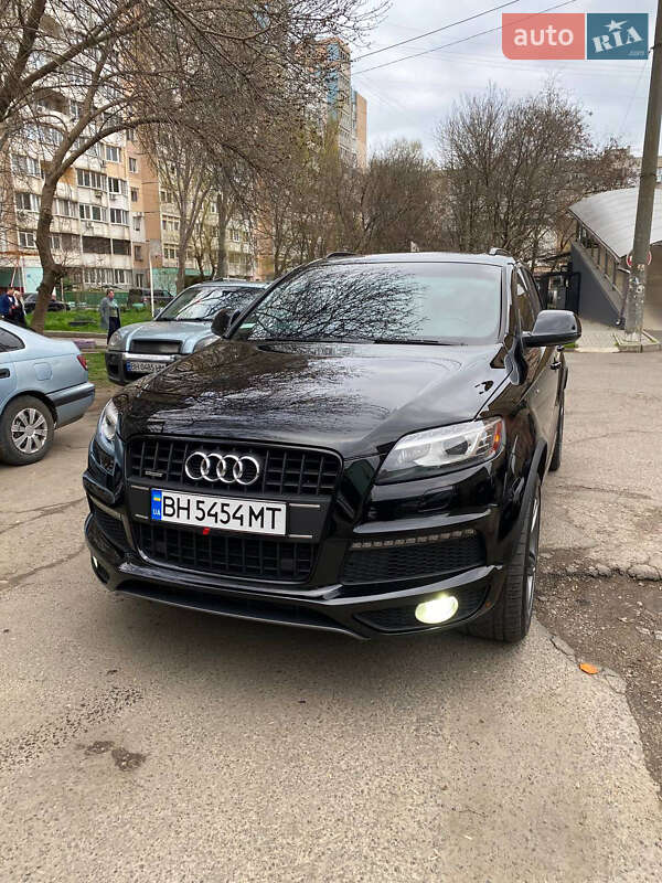 Внедорожник / Кроссовер Audi Q7 2013 в Одессе