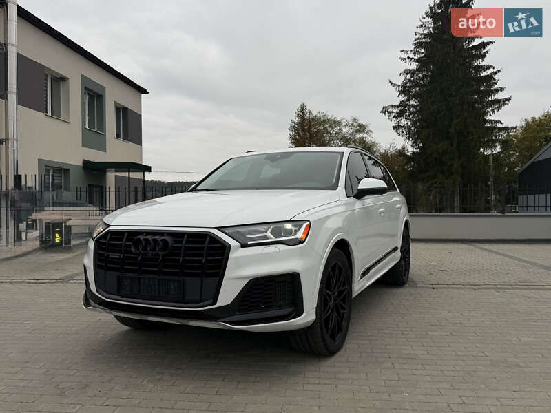 Позашляховик / Кросовер Audi Q7 2020 в Новояворівську