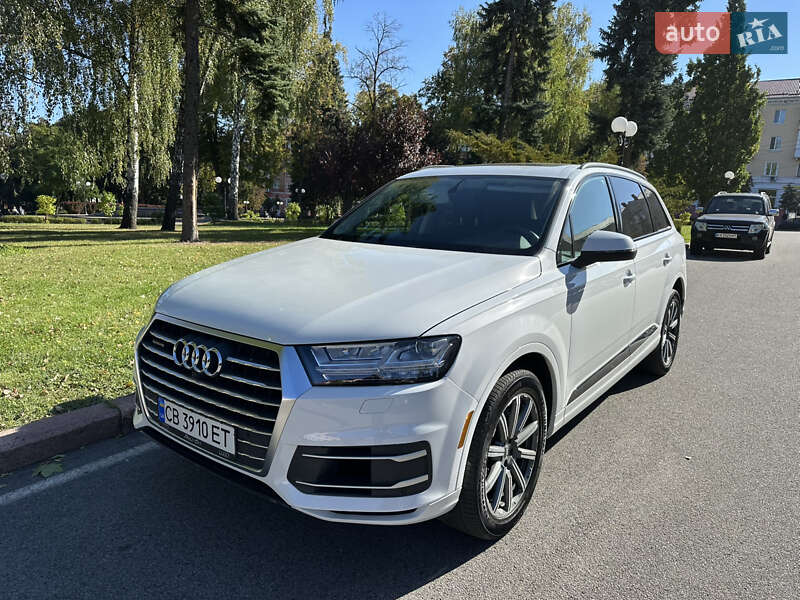 Позашляховик / Кросовер Audi Q7 2019 в Чернігові