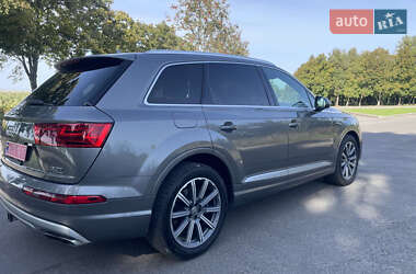 Позашляховик / Кросовер Audi Q7 2017 в  фото 3 Позашляховик / Кросовер Audi Q7 2017 в
