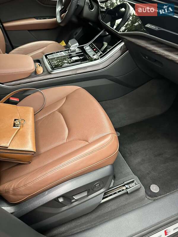 Внедорожник / Кроссовер Audi Q7 2021 в Киеве
