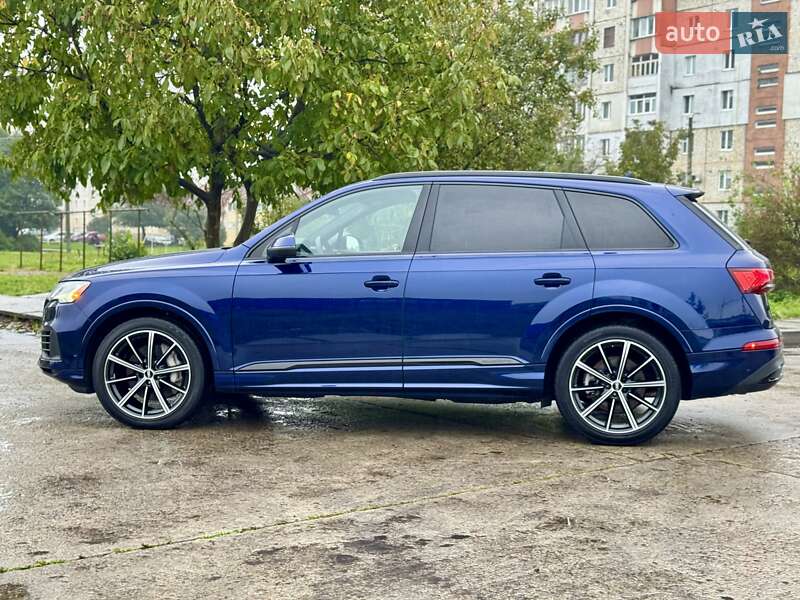 Позашляховик / Кросовер Audi Q7 2020 в Івано-Франківську