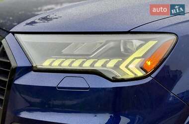 Позашляховик / Кросовер Audi Q7 2020 в 