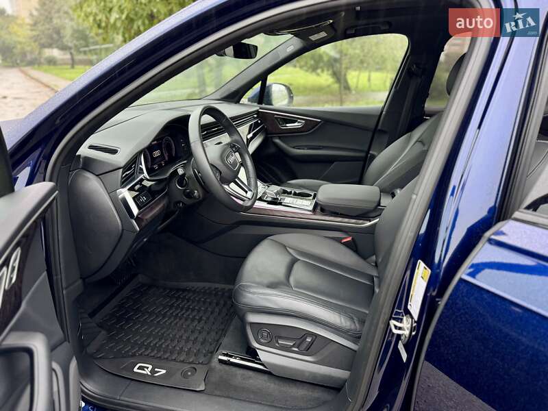 Позашляховик / Кросовер Audi Q7 2020 в Івано-Франківську
