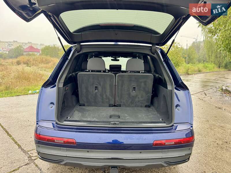 Позашляховик / Кросовер Audi Q7 2020 в Івано-Франківську