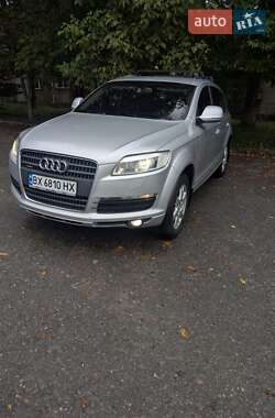 Позашляховик / Кросовер Audi Q7 2007 в 