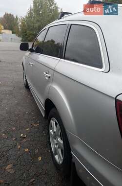 Позашляховик / Кросовер Audi Q7 2007 в 