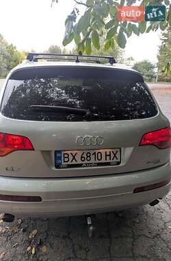 Позашляховик / Кросовер Audi Q7 2007 в 