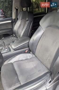 Позашляховик / Кросовер Audi Q7 2007 в 