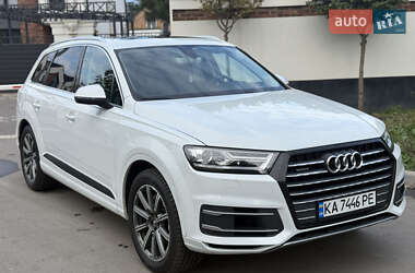 Позашляховик / Кросовер Audi Q7 2016 в 