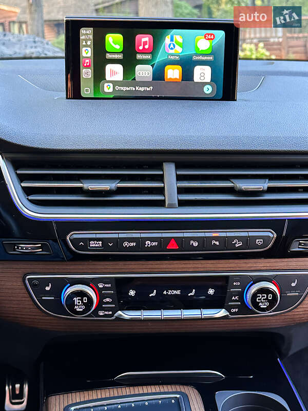 Позашляховик / Кросовер Audi Q7 2017 в Львові