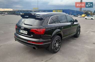 Позашляховик / Кросовер Audi Q7 2013 в 
