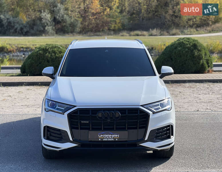 Внедорожник / Кроссовер Audi Q7 2021 в Днепре