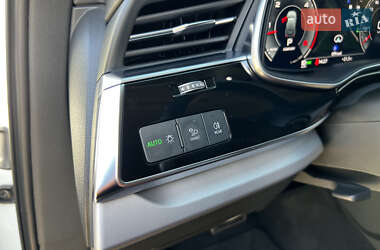 Внедорожник / Кроссовер Audi Q7 2021 в 