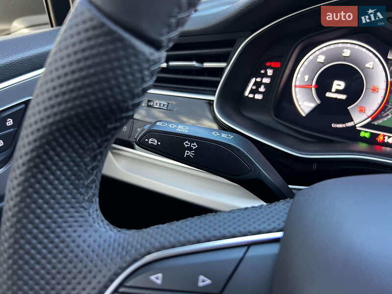 Внедорожник / Кроссовер Audi Q7 2021 в Днепре