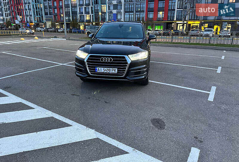 Внедорожник / Кроссовер Audi Q7 2017 в Киеве