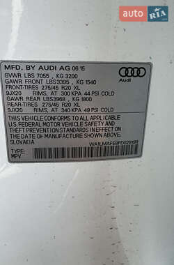 Внедорожник / Кроссовер Audi Q7 2015 в 