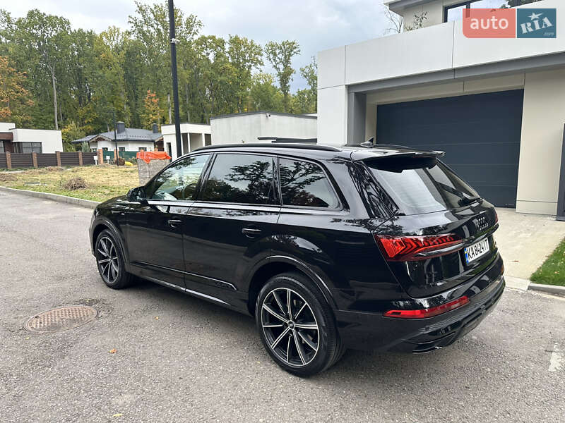 Внедорожник / Кроссовер Audi Q7 2020 в Киеве фото 3 Внедорожник / Кроссовер Audi Q7 2020 в Киеве