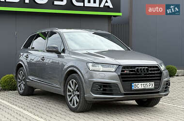 Позашляховик / Кросовер Audi Q7 2016 в 