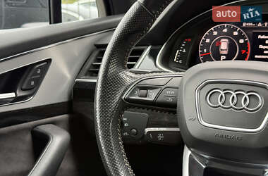Позашляховик / Кросовер Audi Q7 2016 в 