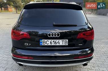 Позашляховик / Кросовер Audi Q7 2010 в 
