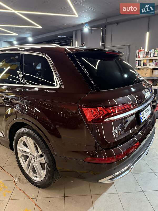 Позашляховик / Кросовер Audi Q7 2019 в Львові