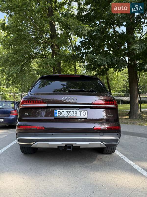 Позашляховик / Кросовер Audi Q7 2019 в Львові