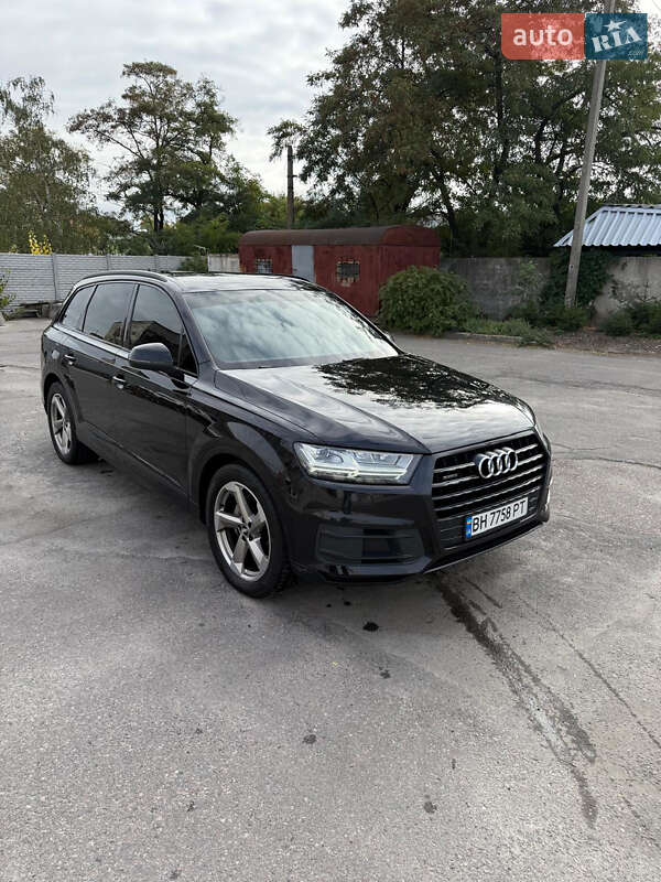 Позашляховик / Кросовер Audi Q7 2017 в Кременчуці