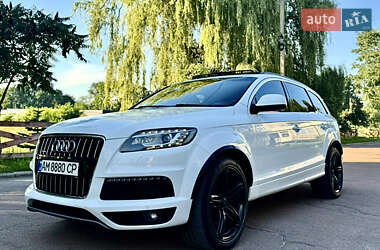 Позашляховик / Кросовер Audi Q7 2010 в 