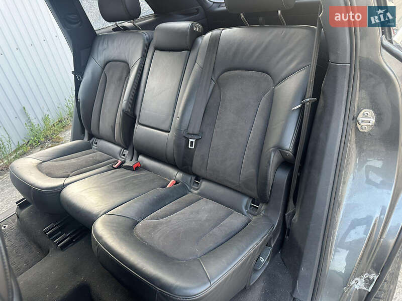 Внедорожник / Кроссовер Audi Q7 2010 в Олевске