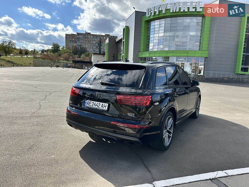 Внедорожник / Кроссовер Audi Q7 2018 в Кривом Роге