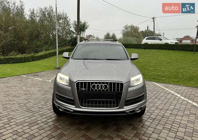 Позашляховик / Кросовер Audi Q7 2011 в Чернівцях