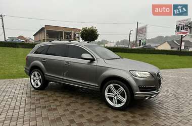 Позашляховик / Кросовер Audi Q7 2011 в 