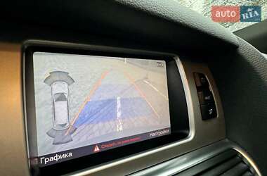Позашляховик / Кросовер Audi Q7 2011 в 