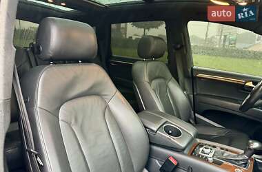 Позашляховик / Кросовер Audi Q7 2011 в 