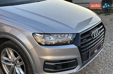 Внедорожник / Кроссовер Audi Q7 2018 в 