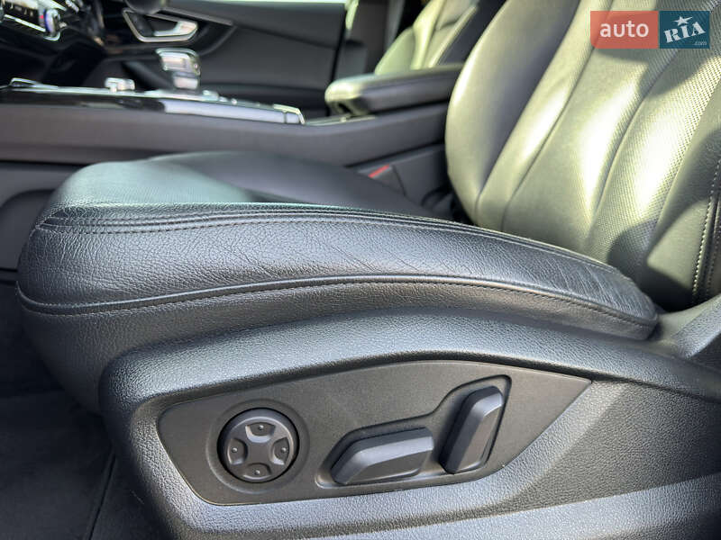 Позашляховик / Кросовер Audi Q7 2019 в Києві