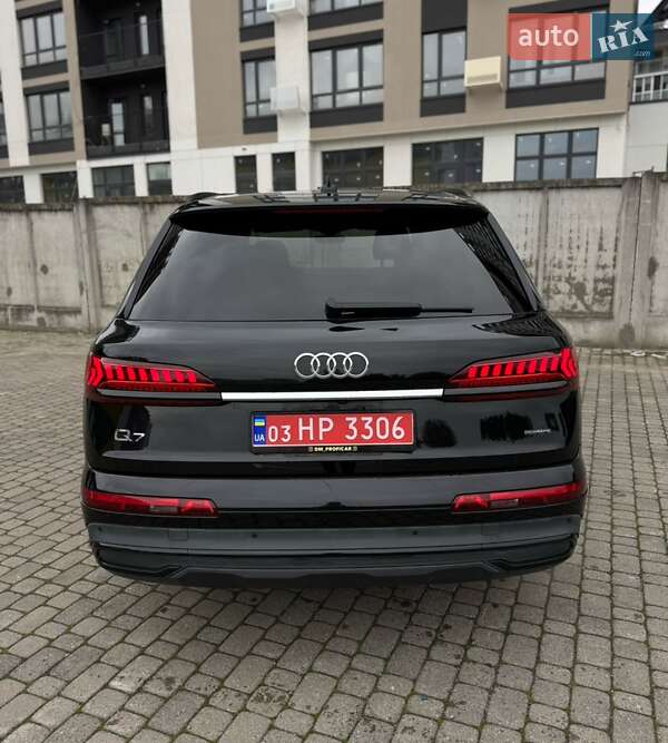 Позашляховик / Кросовер Audi Q7 2020 в Львові
