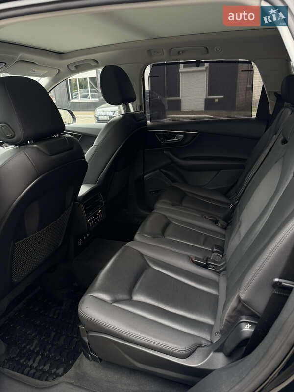 Позашляховик / Кросовер Audi Q7 2020 в Львові
